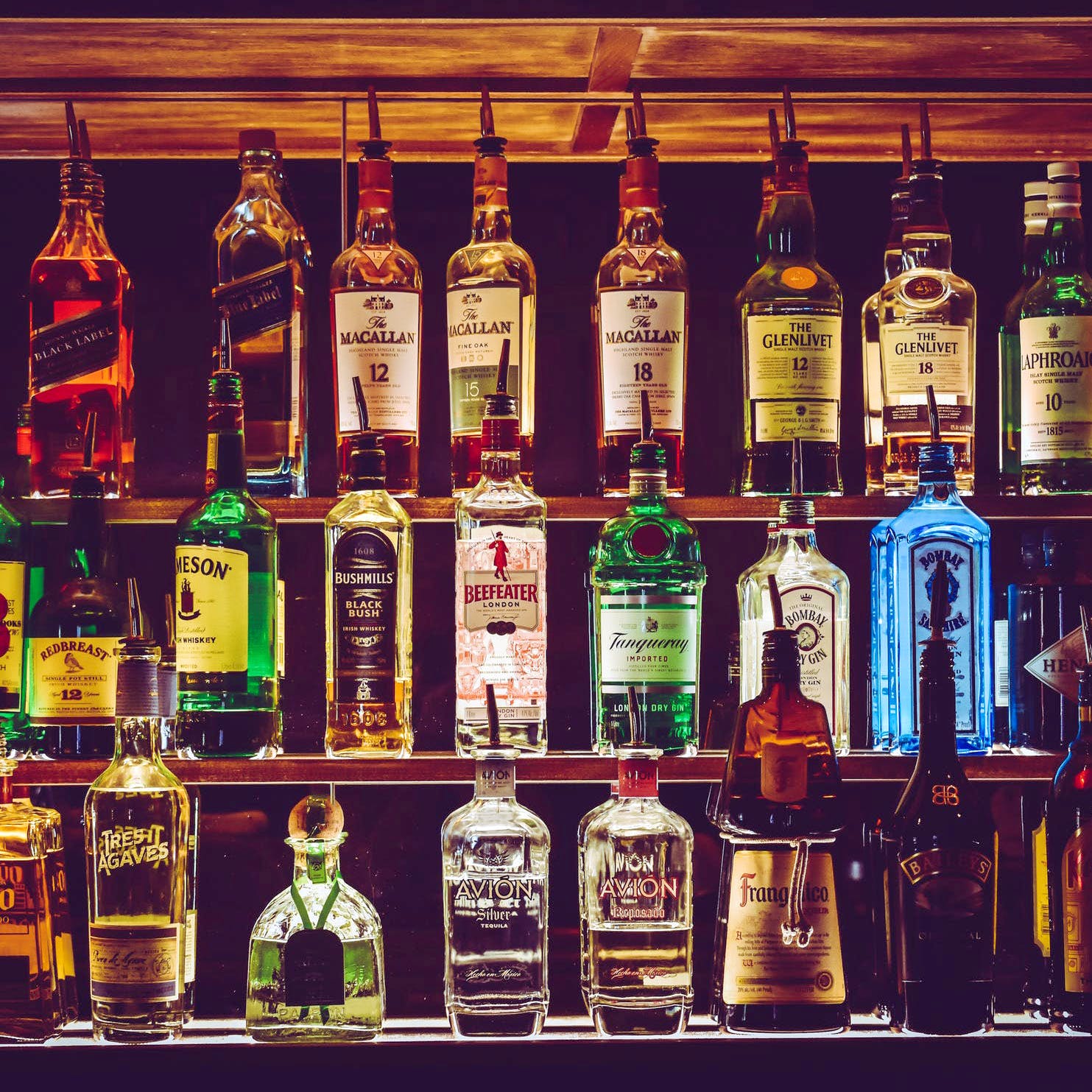 Bottle,Liqueur,Alcohol,Drink,Glass bottle,Distilled beverage,Alcoholic beverage,Whisky,Scotch whisky,Bar