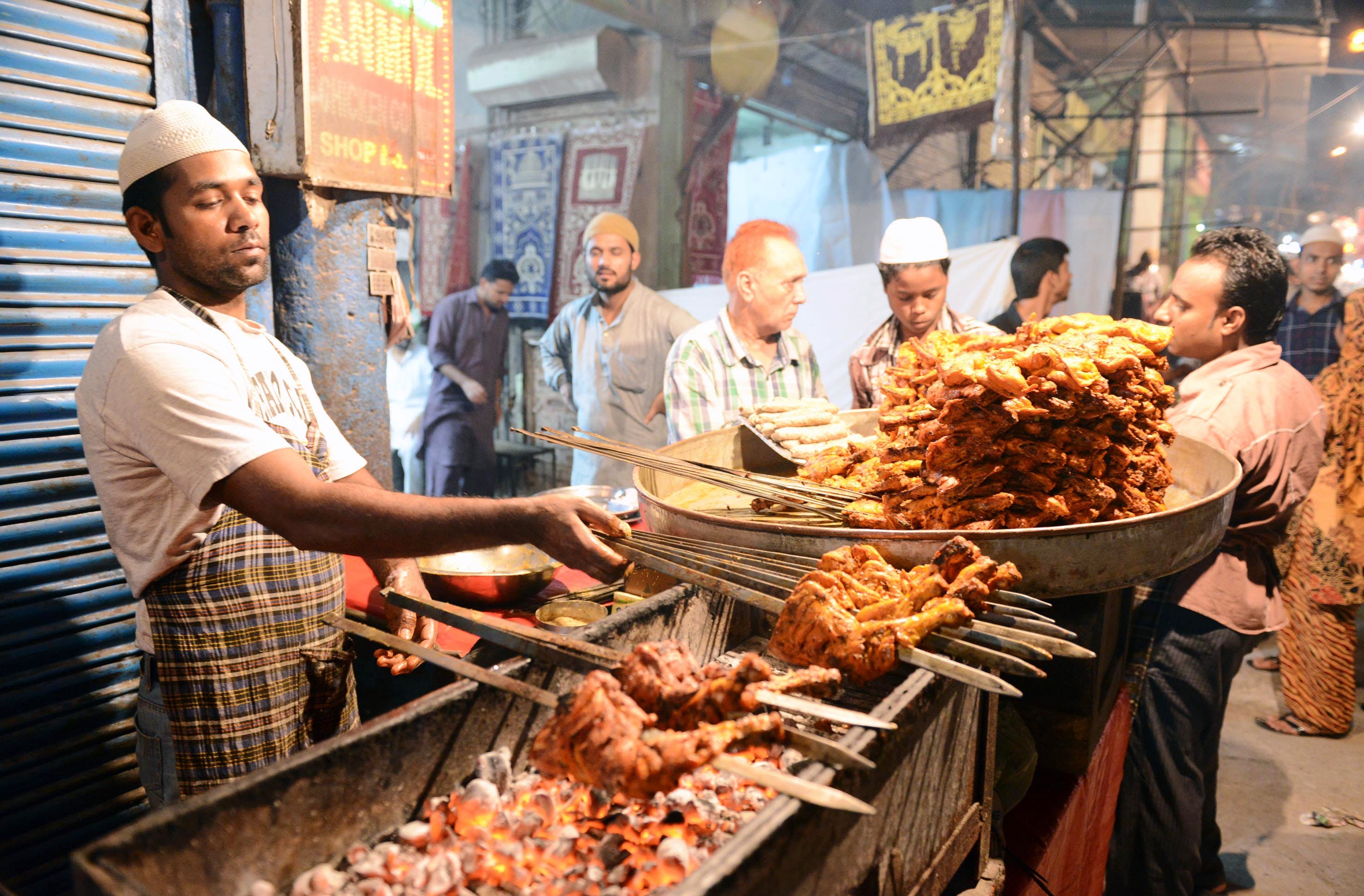 Street food,Food,Cuisine,Dish,Selling,Meat,Delicacy,Grilling,Marketplace,Snack