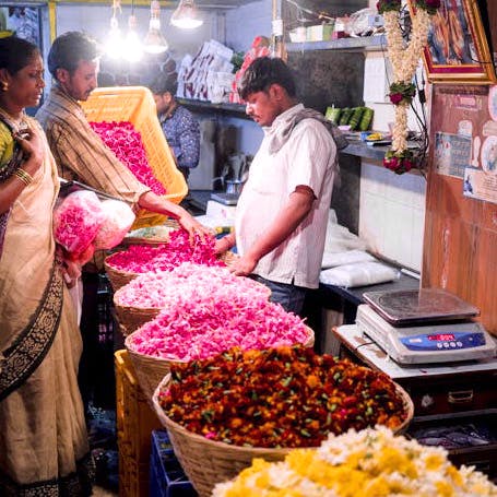 Selling,Marketplace,Market,Bazaar,Public space,Human settlement,Shopkeeper,Food,Grocer,Plant