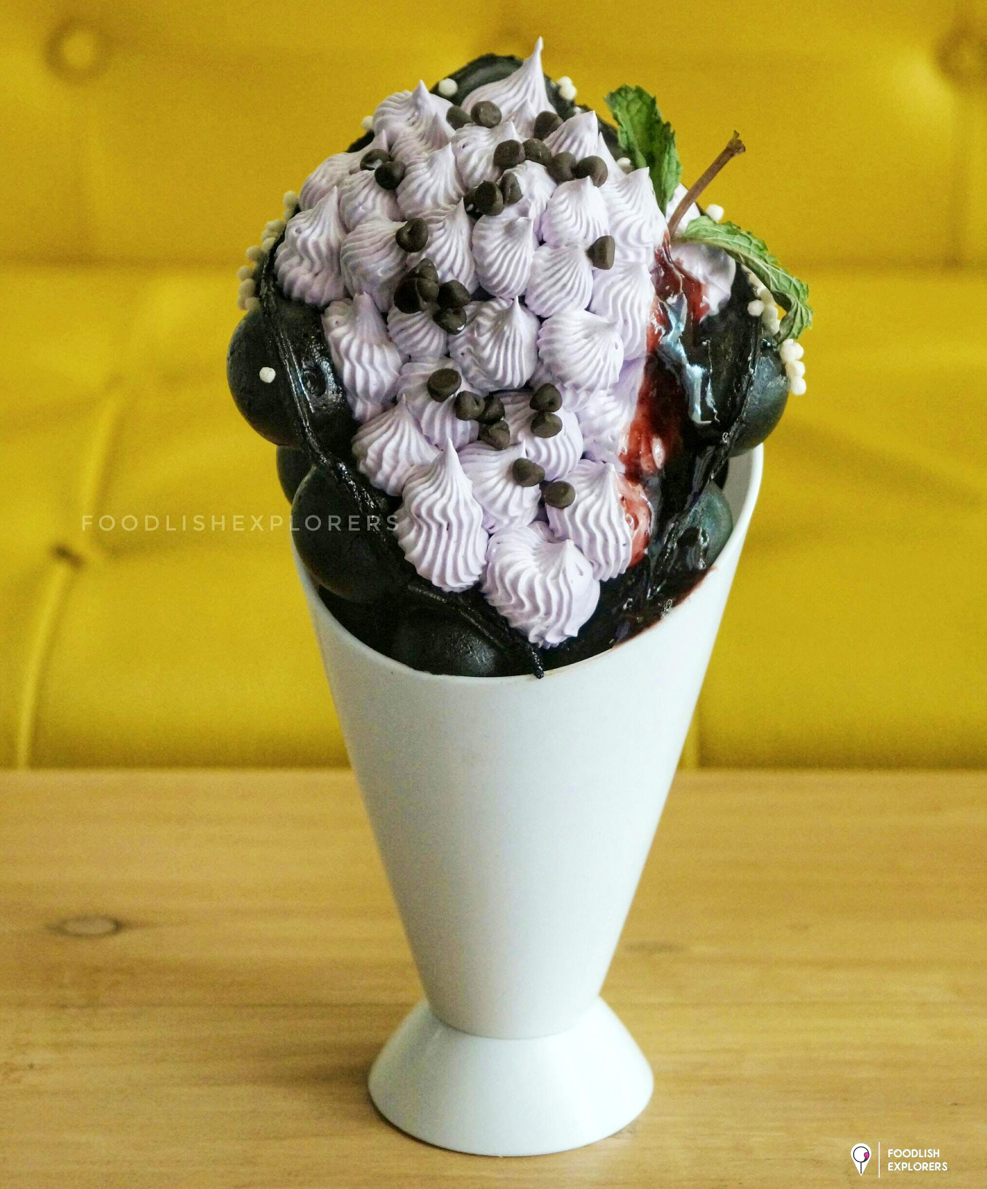 Flowerpot,Flower,Plant,Headgear,Cut flowers,Crochet,Bouquet