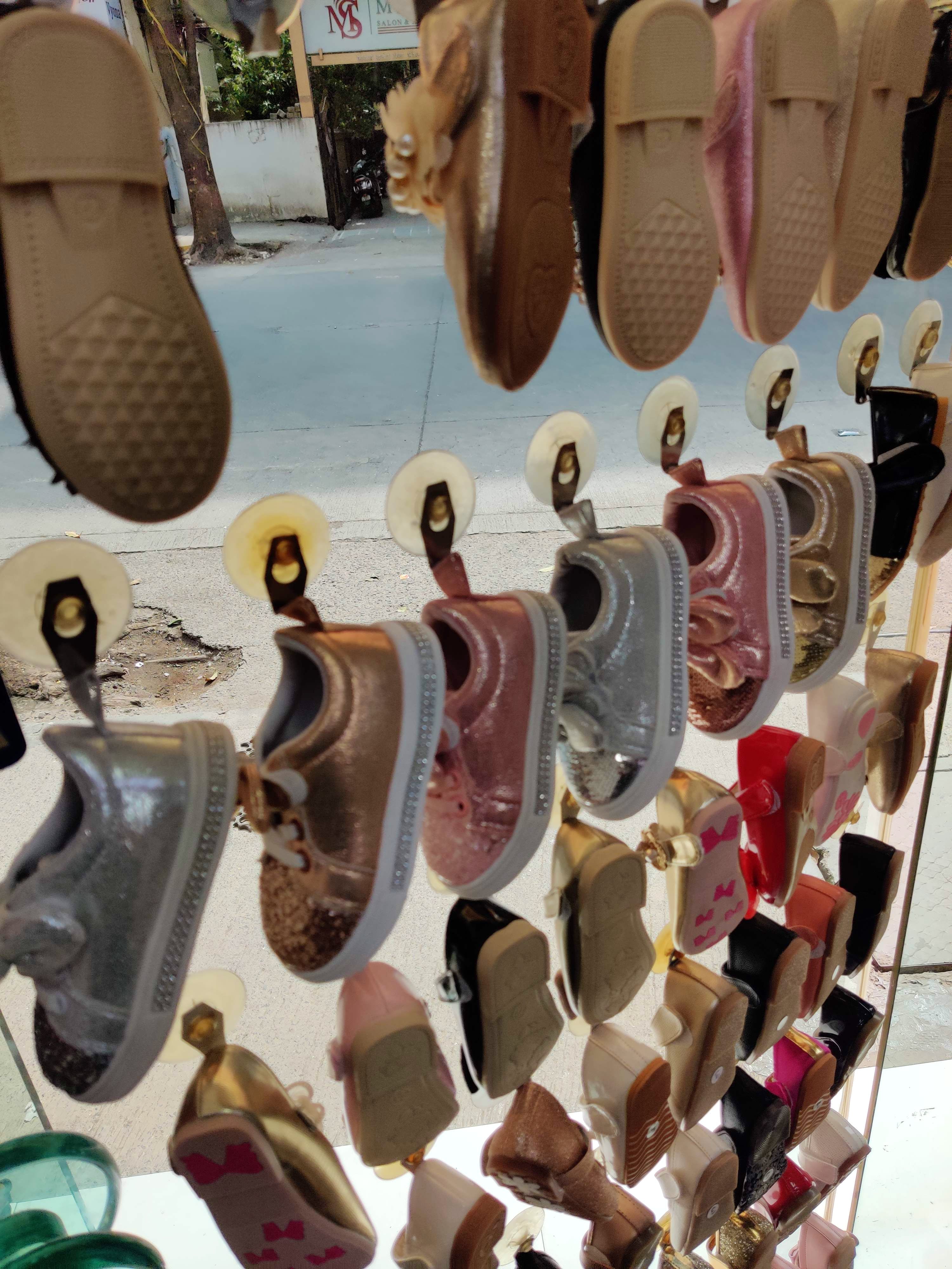 Shoes for Paris Travel - Midlife Globetrotter