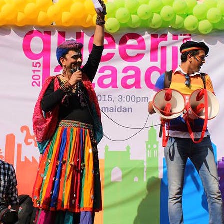 Balloon,Event,Performance,Fun,Talent show,Song,Stage,Singer,Festival,Party supply