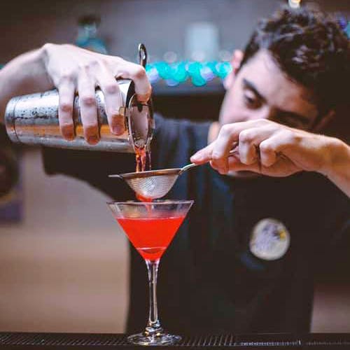 Drink,Classic cocktail,Cocktail,Bartender,Alcohol,Alcoholic beverage,Distilled beverage,Martini,Martini glass,Liqueur