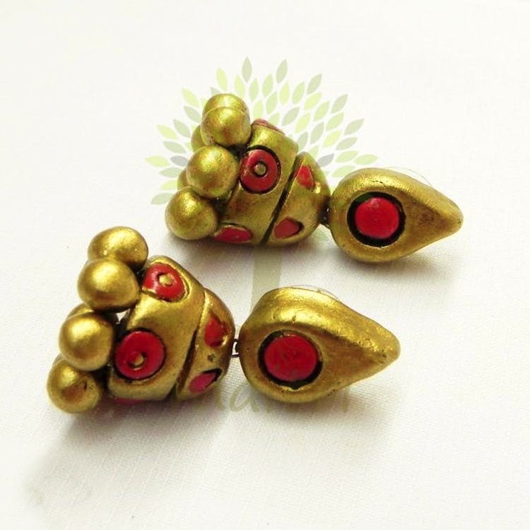 Jewellery,Fashion accessory,Earrings,Gemstone,Brass,Metal,Bead