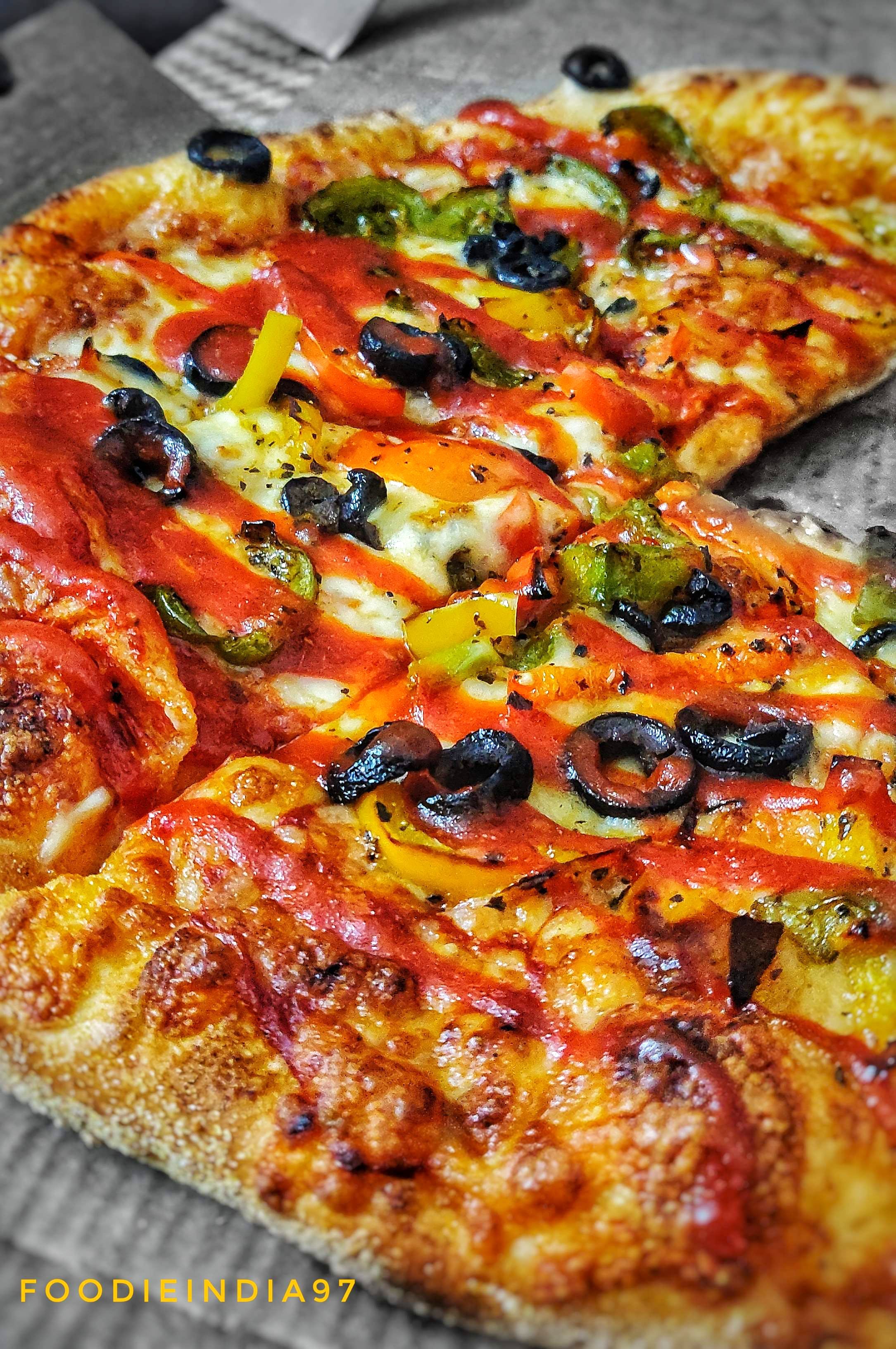 African Peri Peri Veg Pizza !!