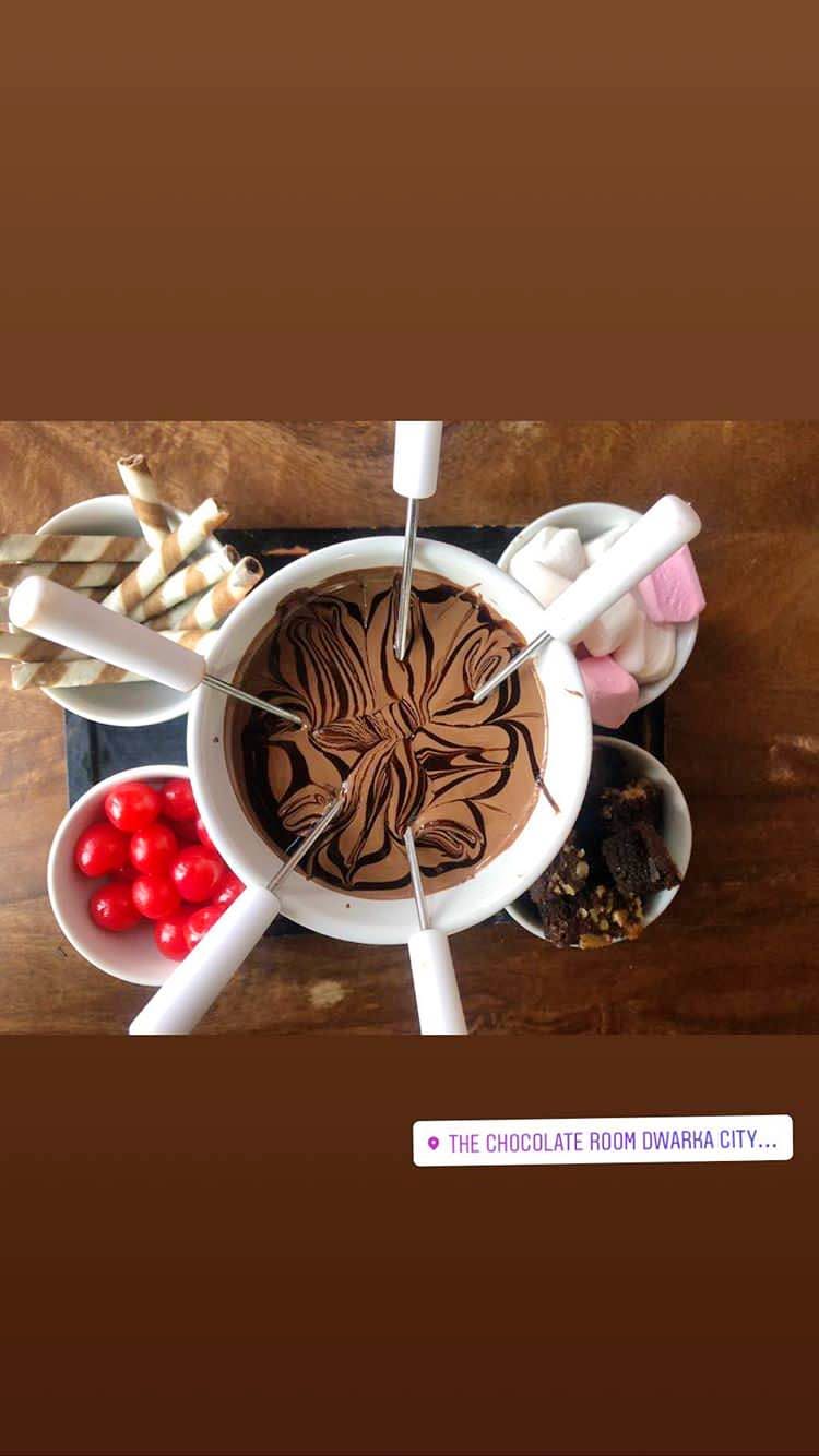 Cinnamon stick,Food,Cuisine,Dish,Cup,Bowl