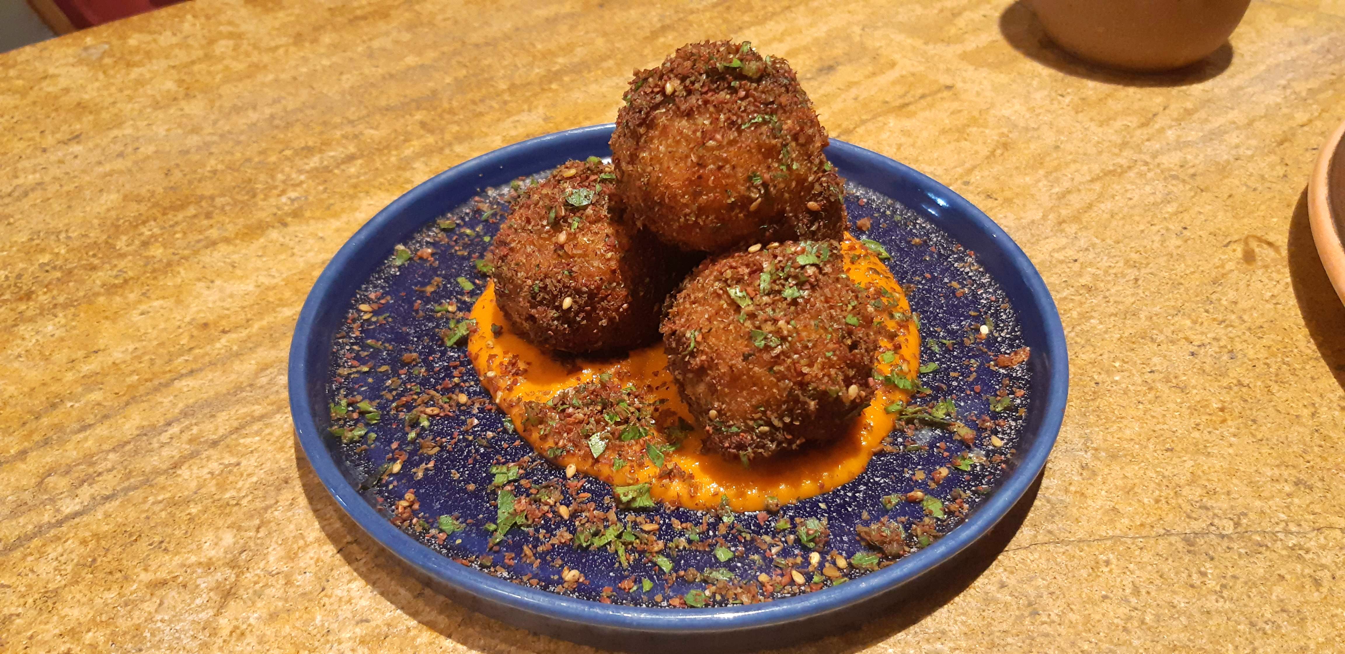 Dish,Cuisine,Food,Ingredient,Falafel,Meatball,Kofta,Produce,Fried food,Recipe