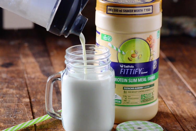 Buttermilk,Grain milk,Almond milk,Raw milk,Food,Dairy,Drink,Cream,Hemp milk,Milk punch