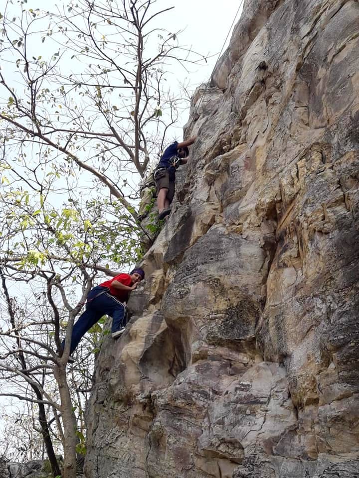 Sport climbing,Adventure,Climbing,Outdoor recreation,Rock climbing,Outcrop,Mountaineer,Rock,Recreation,Bedrock