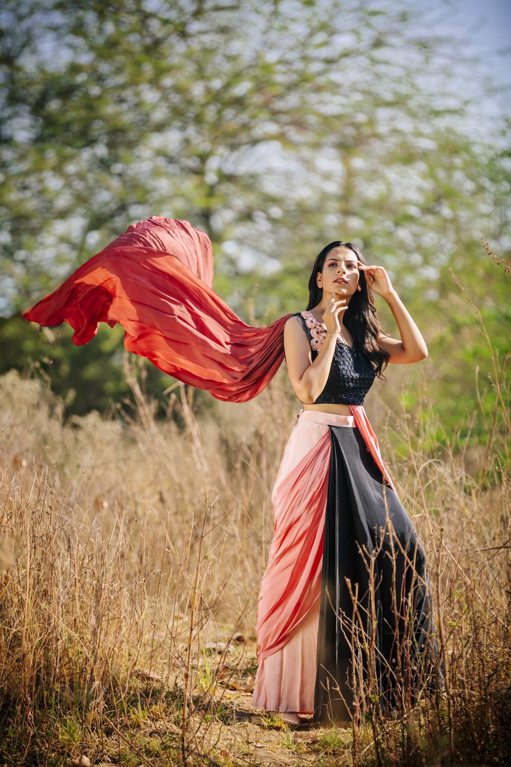 Young Woman Sitting In Nature Picture And HD Photos | Free Download On  Lovepik