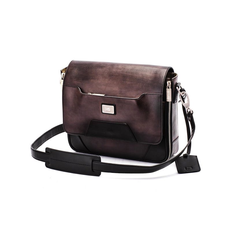 Bag,Handbag,Messenger bag,Leather,Shoulder bag,Brown,Fashion accessory,Luggage and bags,Mail bag,Satchel