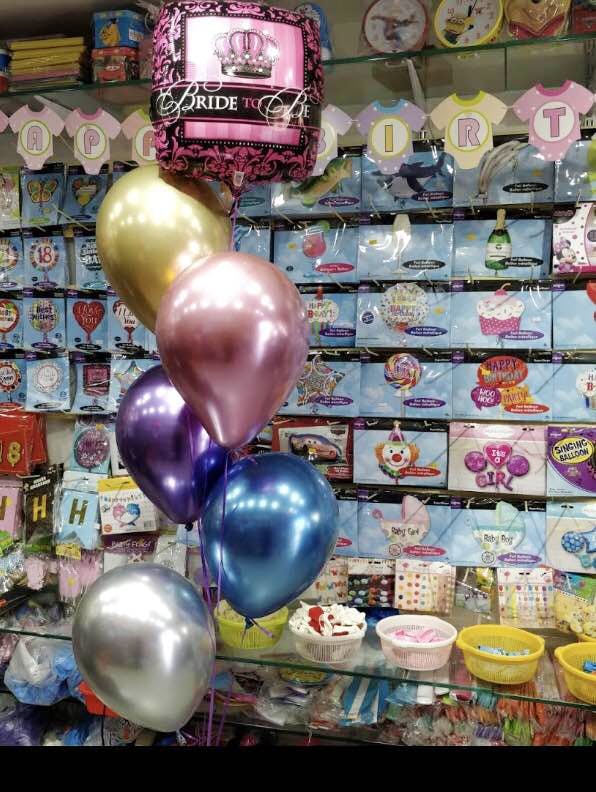 Balloon,Pink,Toy,Party supply,Souvenir,Collection
