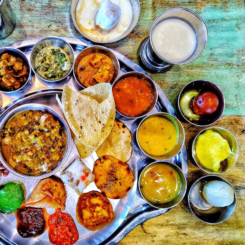 Dish,Food,Cuisine,Meal,Ingredient,Lunch,Vegetarian food,Indian cuisine,Produce,Punjabi cuisine
