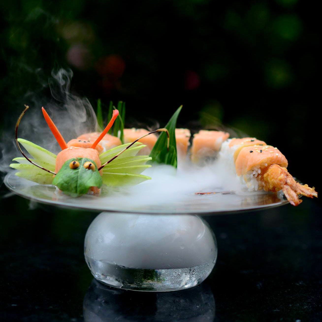 Shrimp,Caridean shrimp,Garnish,Scampi,Food,À la carte food,Cocktail garnish,Cuisine,Still life photography