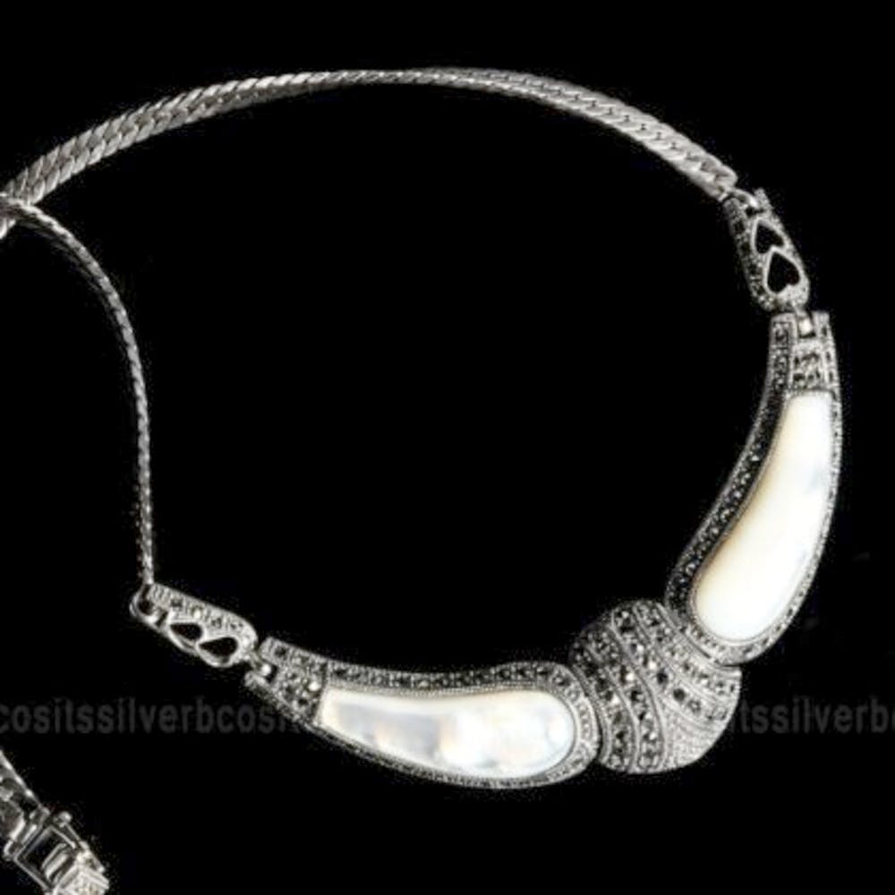 Jewellery,Fashion accessory,Body jewelry,Necklace,Bracelet,Silver,Metal,Chain,Silver,Platinum