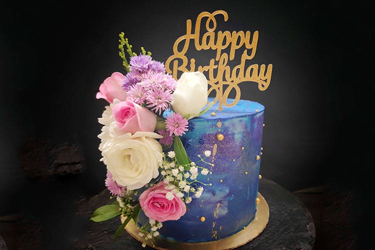 Cake decorating,Sugar paste,Icing,Cake,Fondant,Sweetness,Buttercream,Birthday cake,Flower,Pink