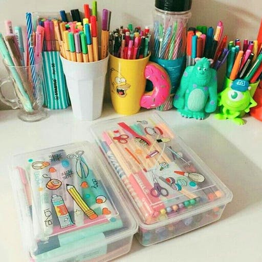 Product,Pen,Stationery,Writing implement,Office supplies,Pencil case,Font,Paper product,Pencil,Plastic