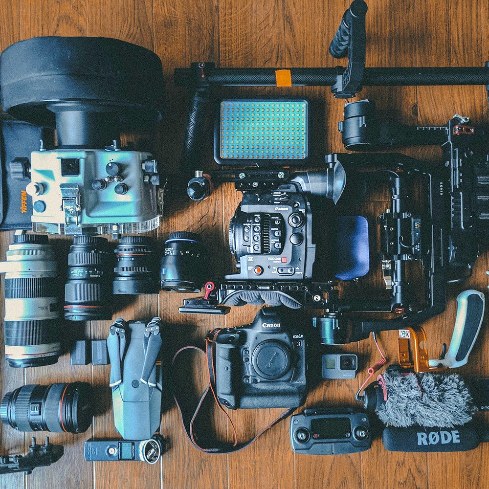 Cameras & optics,Camera,Camera accessory,Electronics,Reflex camera,Still life,Photography,Digital camera,Technology,Video camera