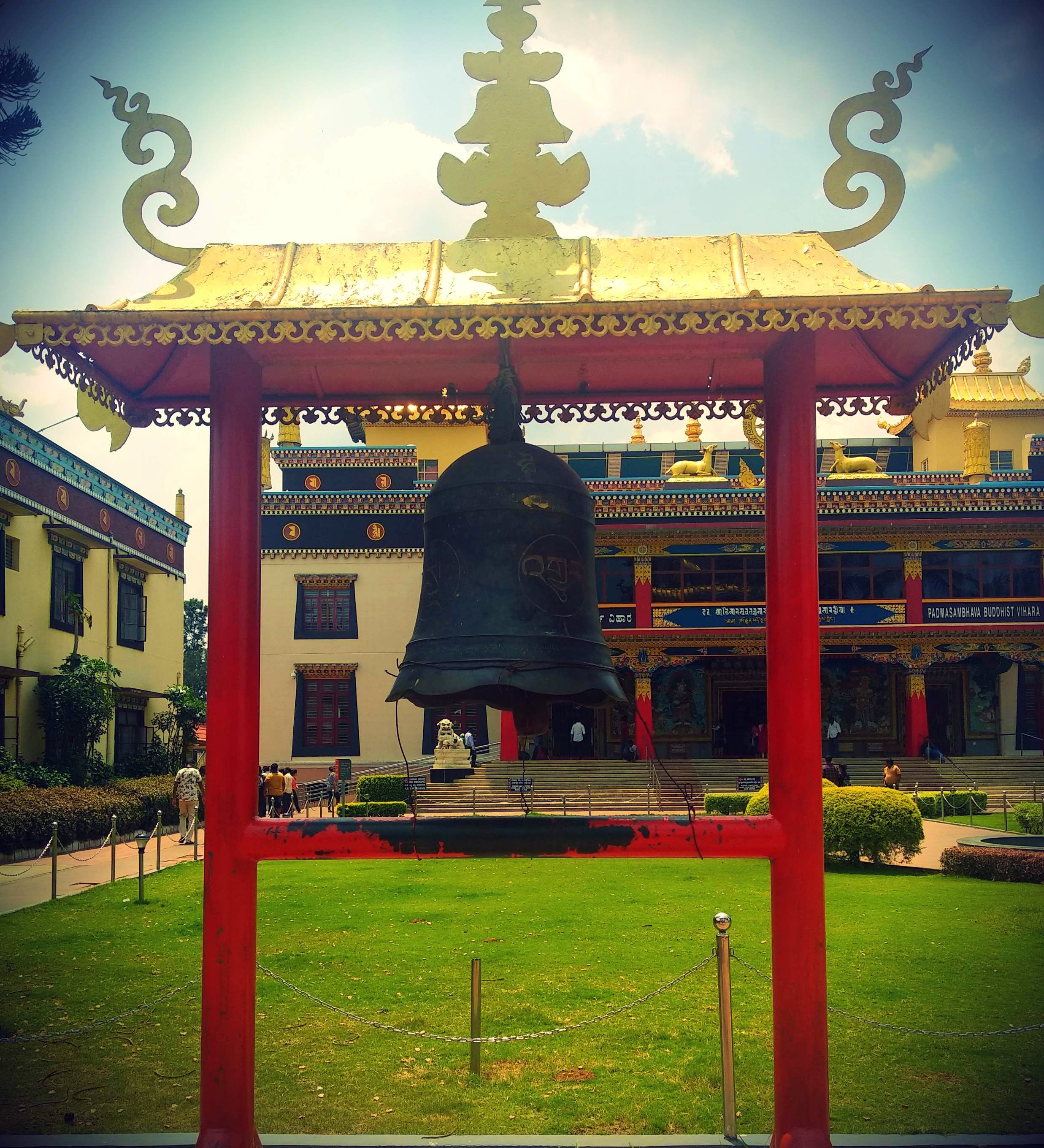 Bell,Place of worship,Shrine,Chinese architecture,Temple,Monastery,Japanese architecture,Architecture,Building