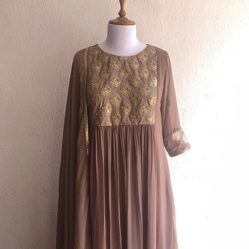 Clothing,Dress,Day dress,Brown,Pink,Sleeve,A-line,Pattern,Beige,Formal wear