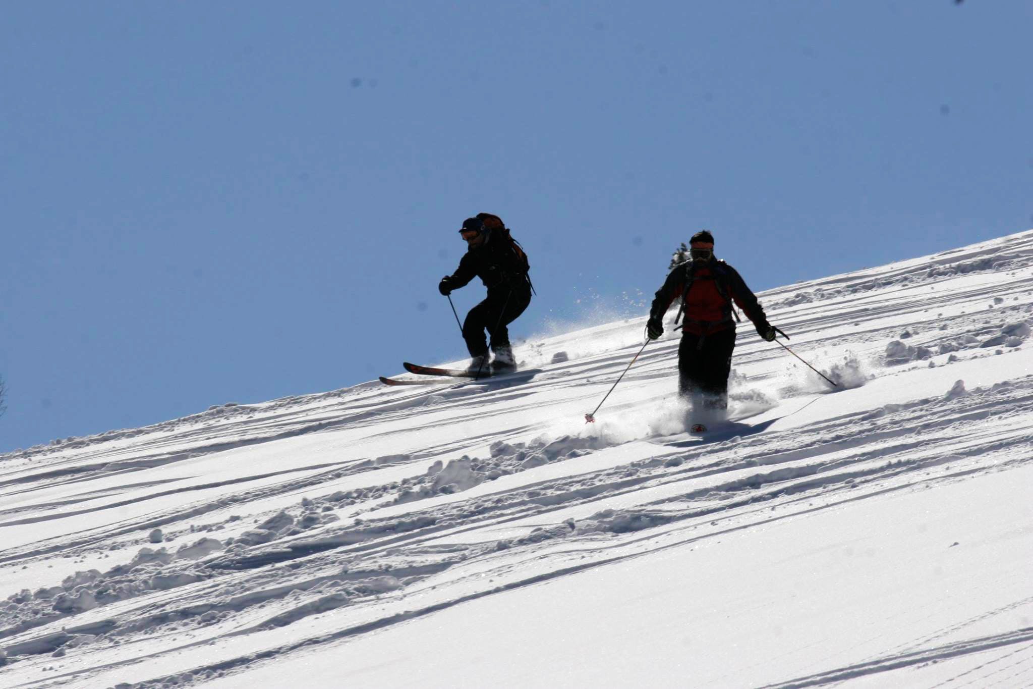 Snow,Skiing,Ski,Winter,Ski touring,Recreation,Winter sport,Ski mountaineering,Slope,Piste