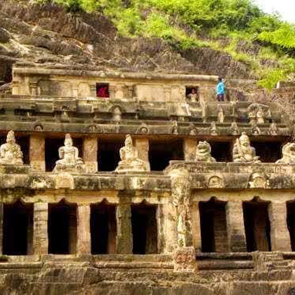 Historic site,Archaeological site,Landmark,Ruins,Ancient history,Building,Stone carving,Architecture,Maya city,Temple