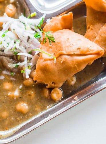 Chhole Bhature, Anyone? Five Mumbai Eateries That Delhi-Lovers Have To Hit Up