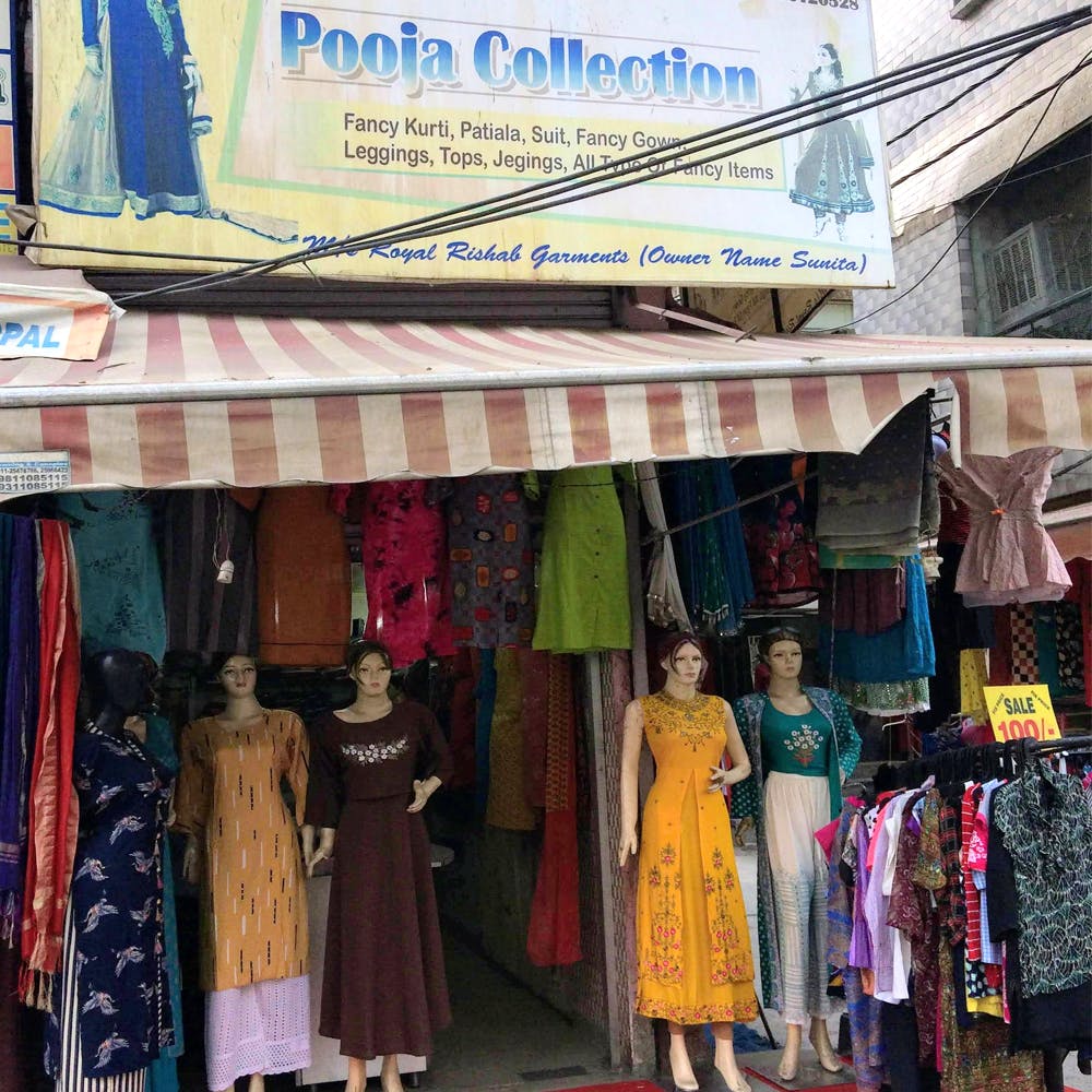 Boutique,Selling,Outlet store,Textile,Building,Room,Retail,Shopping,Marketplace,Bazaar