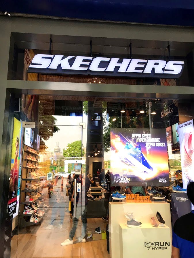 skechers connaught place showroom
