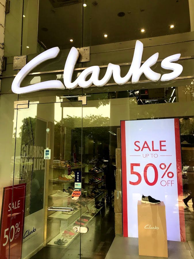 clarks shoes connaught place