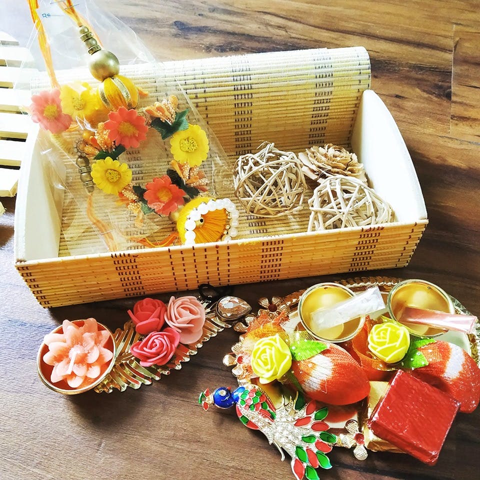 Hamper,Basket,Food,Gift basket,Plant,Flower