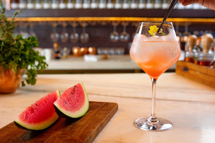 Drink,Food,Watermelon,Melon,Cocktail garnish,Alcoholic beverage,Non-alcoholic beverage,Juice,Cocktail,Daiquiri