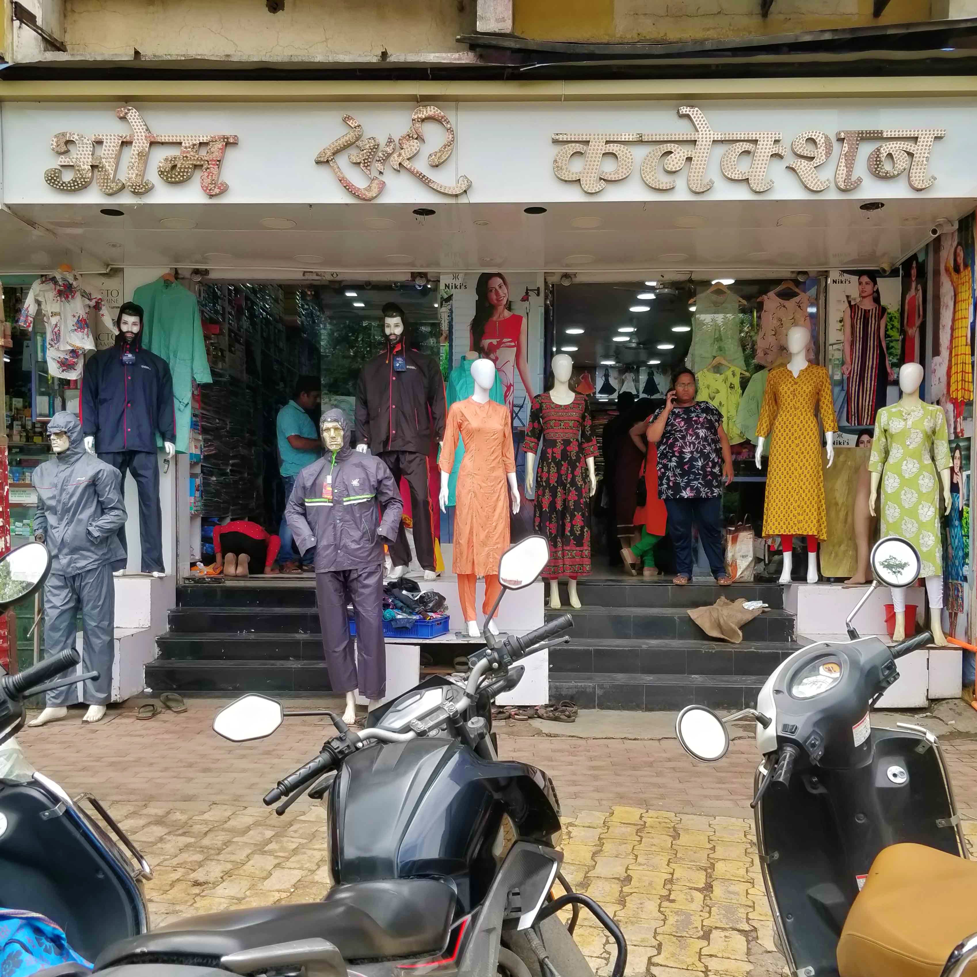 Scooter,Bazaar,Building,Market,Shopping,Vehicle,Street