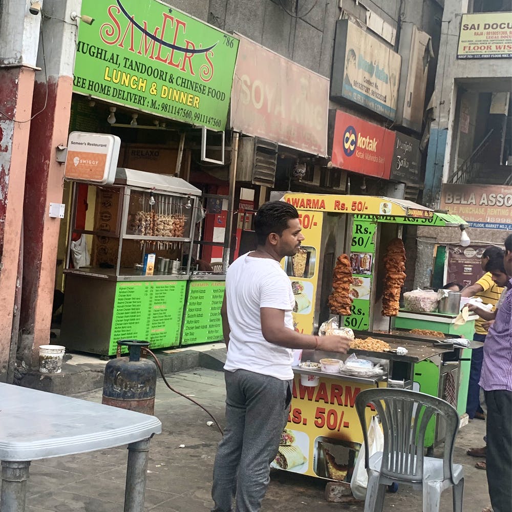 Street food,Hawker,Marketplace,Building,Stall,Market,Street,Bazaar