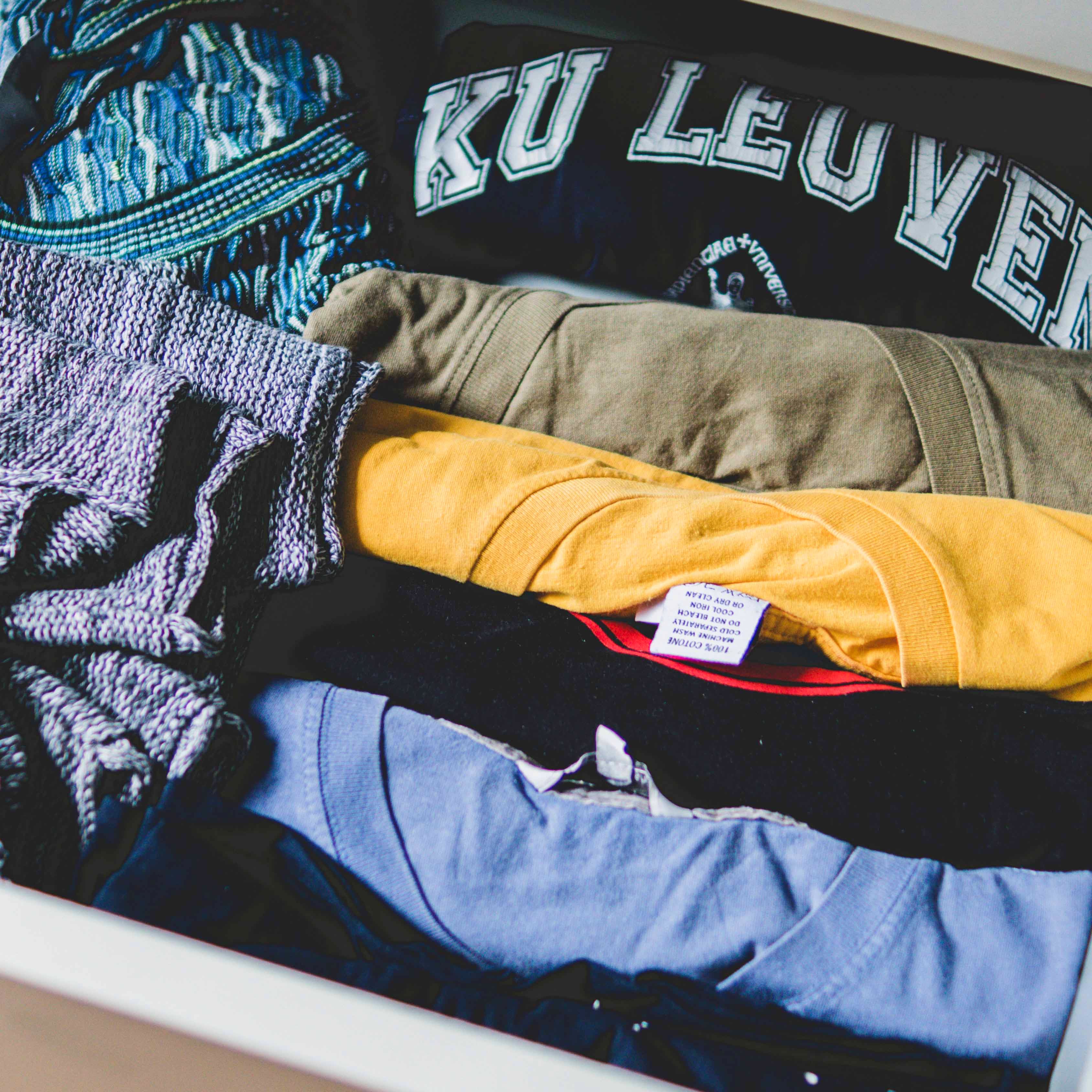 T-shirt,Font,Sleeve,Textile,Room,Shirt,Brand