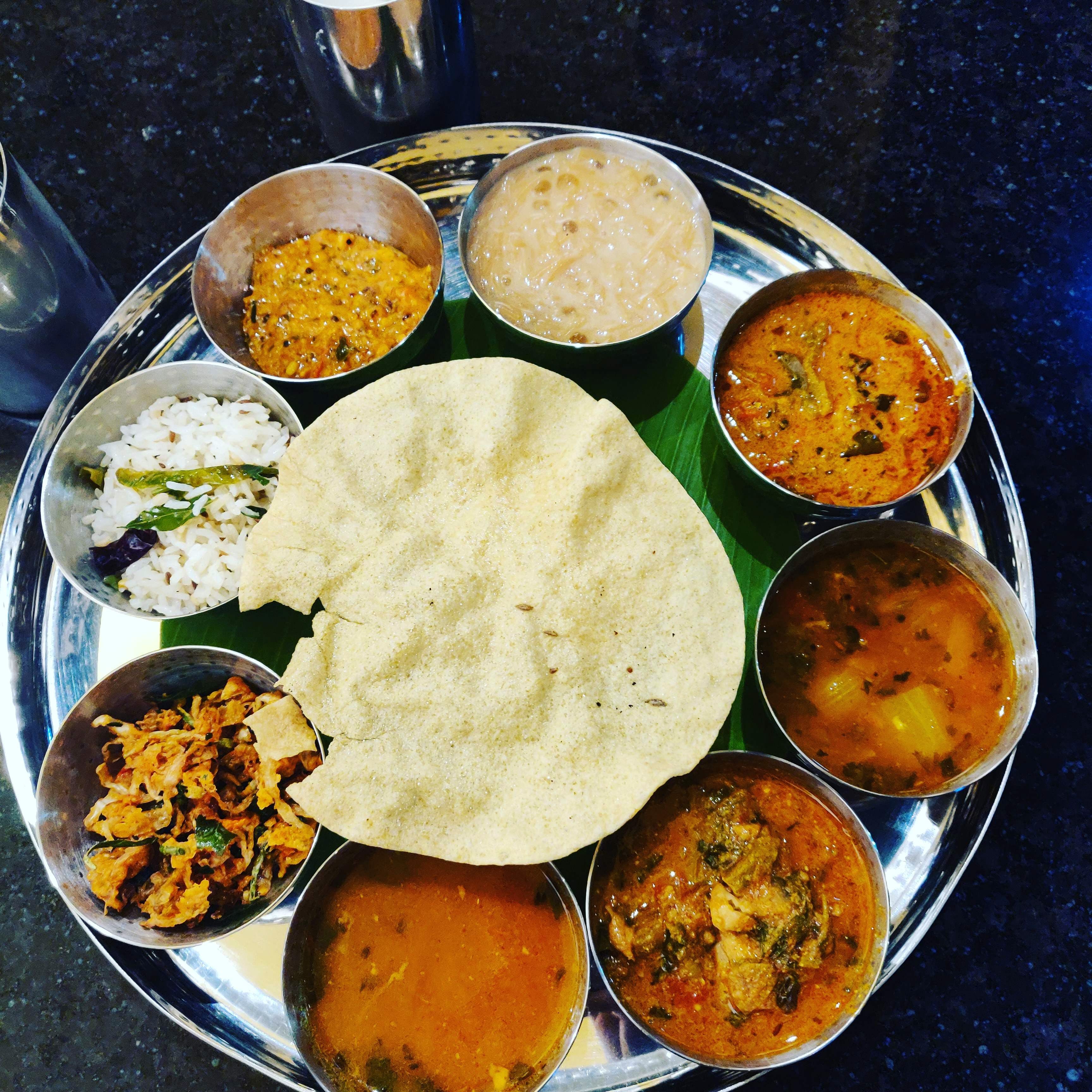 Dish,Food,Cuisine,Ingredient,Raita,Punjabi cuisine,Chapati,Naan,Maharashtrian cuisine,Meal