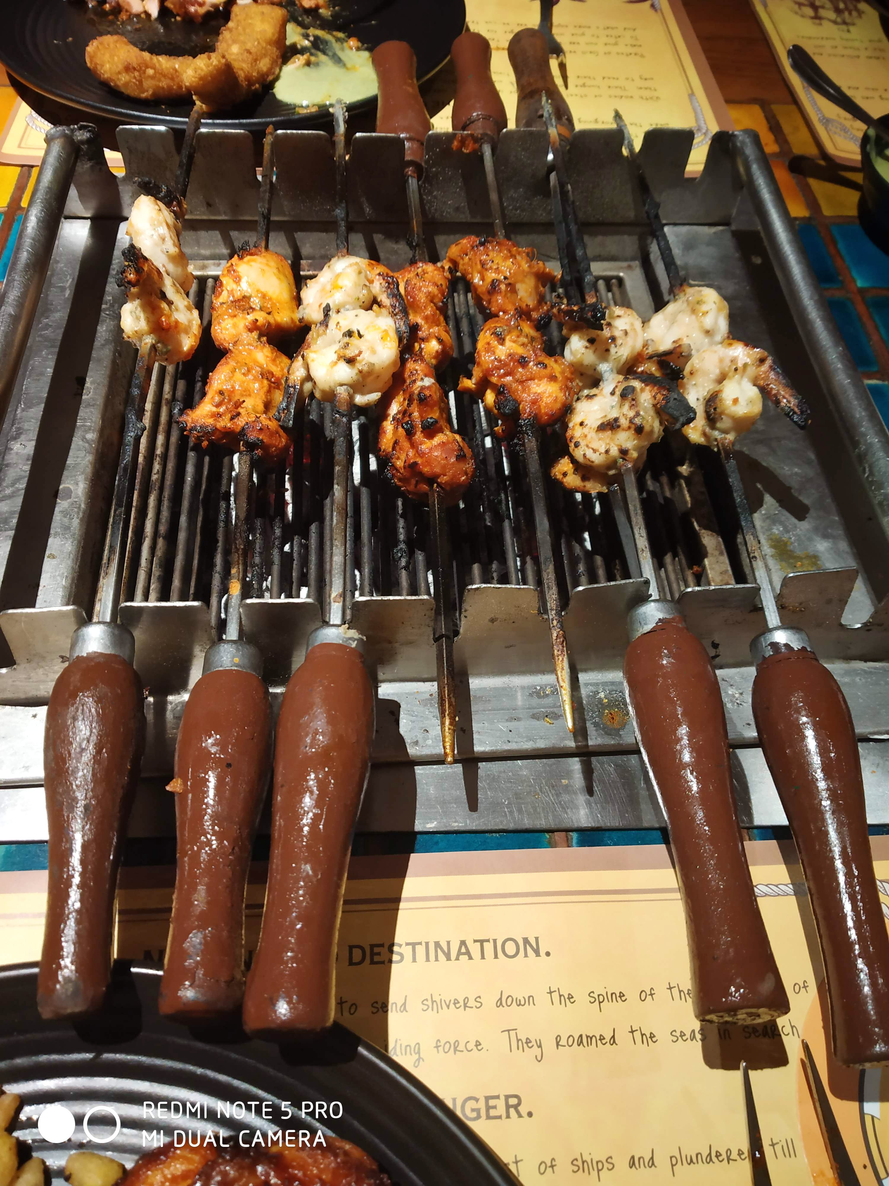 Food,Dish,Cuisine,Skewer,Yakitori,Barbecue,Grilling,Street food,Churrasco food,Finger food