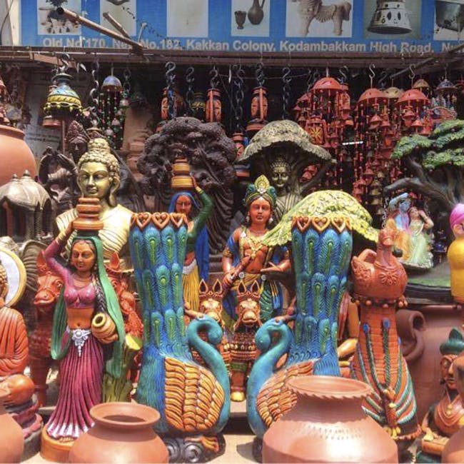 Public space,Art,Statue,Hindu temple,Temple,Tradition,Temple,Souvenir,Tourism,Ceramic