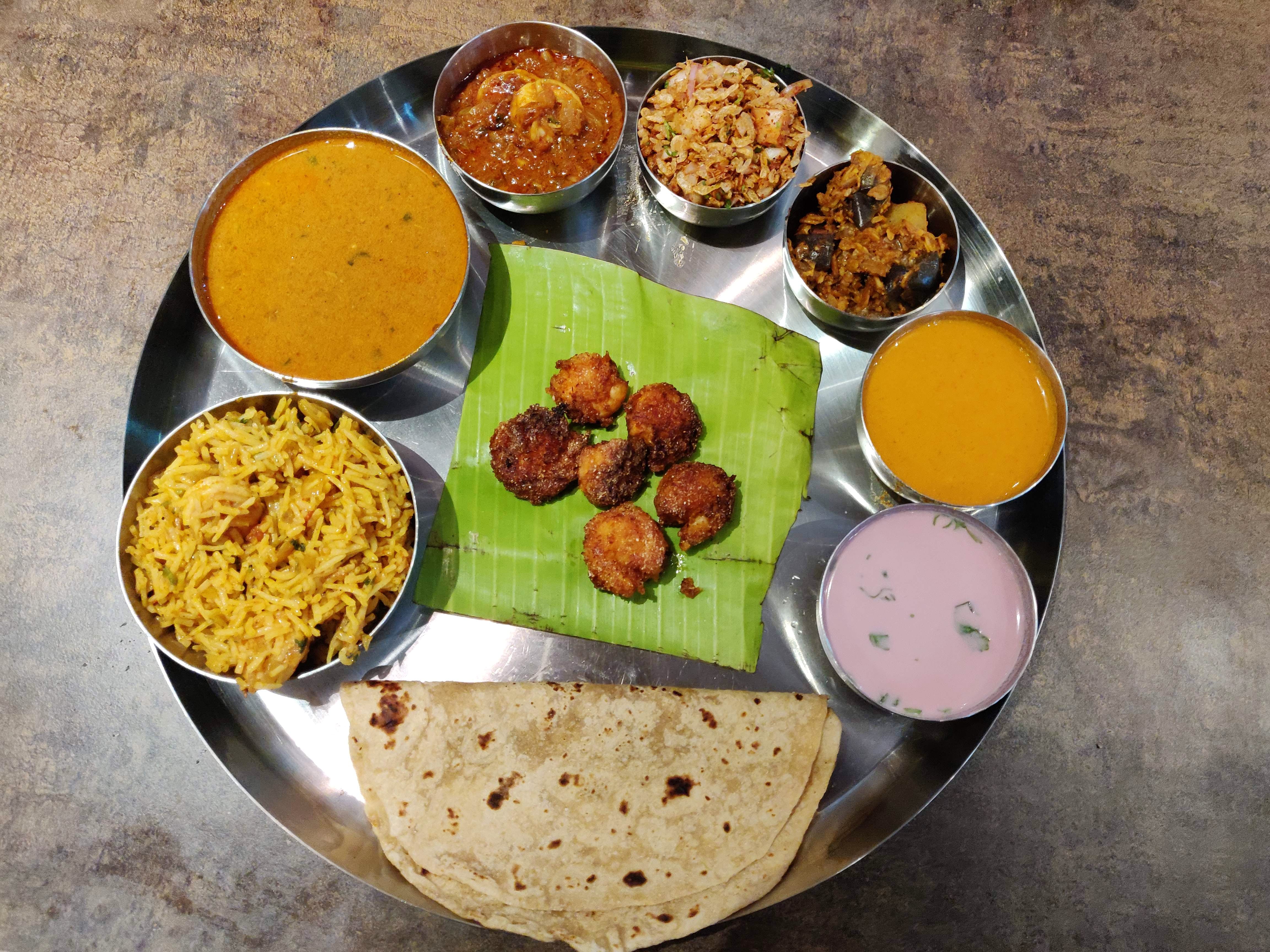 Dish,Food,Cuisine,Meal,Ingredient,Raita,Punjabi cuisine,Lunch,Maharashtrian cuisine,Andhra food