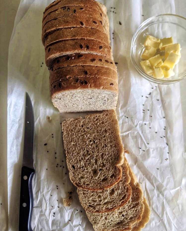 Food,Bread,Banana bread,Graham bread,Pumpkin bread,Rye bread,Brown bread,Dish,Sliced bread,Gluten