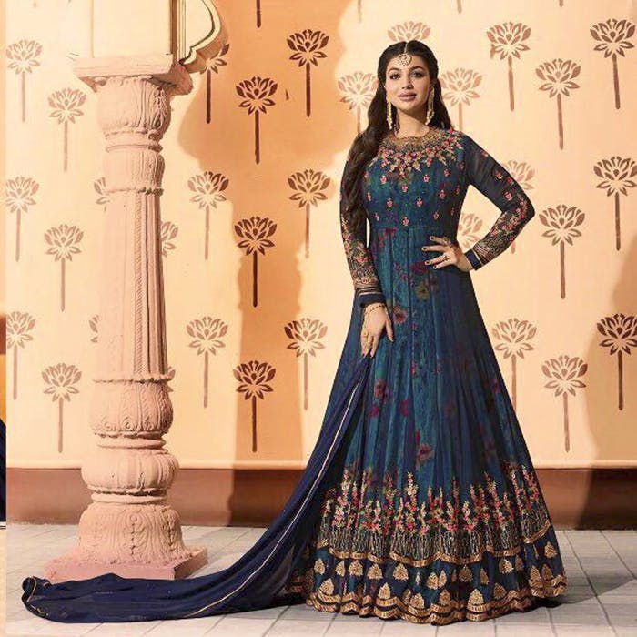Clothing,Dress,Formal wear,Gown,Fashion model,Fashion,A-line,Embroidery,Brown,Sari