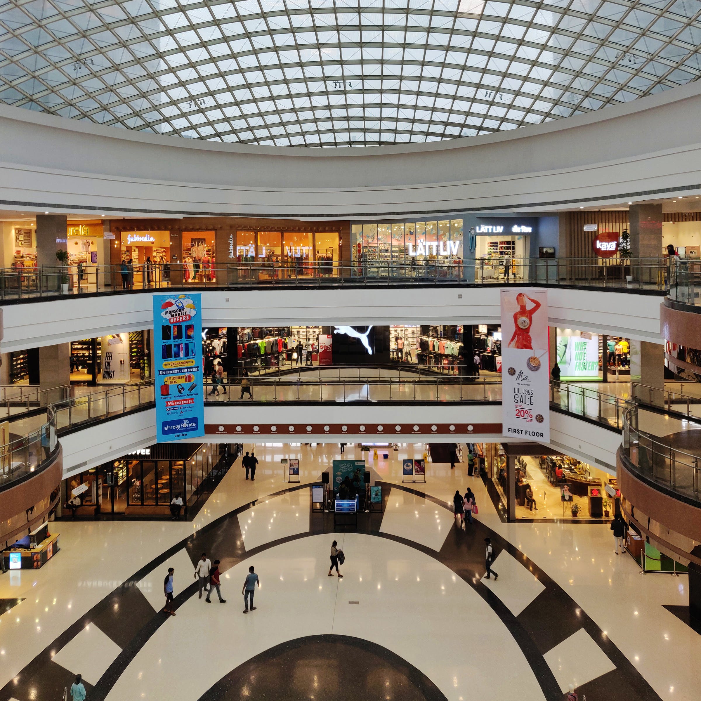 Shopping mall,Building,Retail,Architecture,Lobby,Interior design,Mixed-use,Shopping,Ceiling