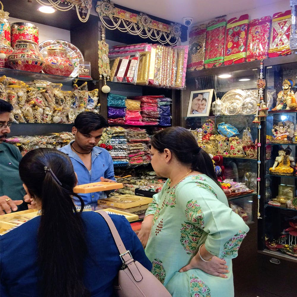 Fancy dress shop shop in ashok vihar