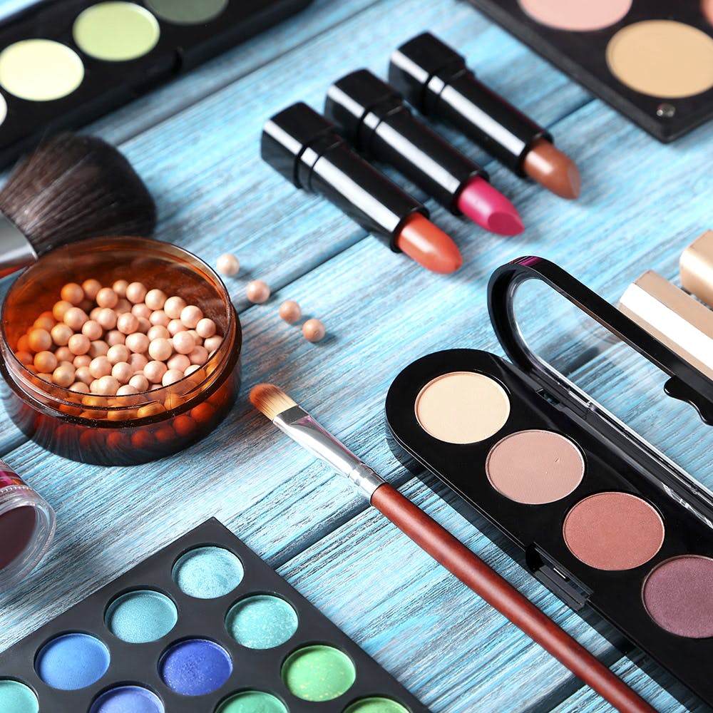 Cosmetics Stores In New Market Area | LBB, Kolkata