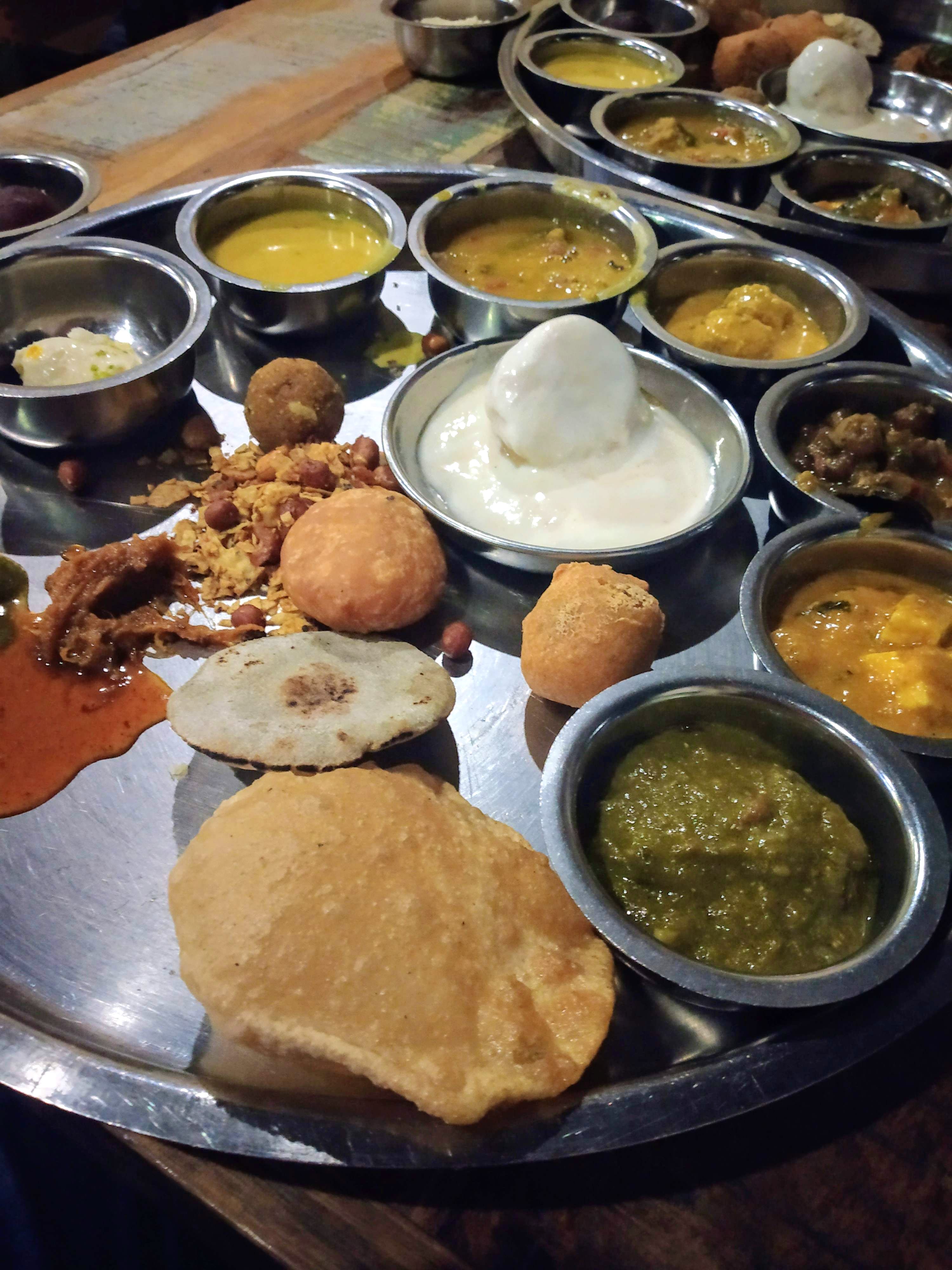 Dish,Food,Cuisine,Ingredient,Meal,Indian cuisine,Vegetarian food,Punjabi cuisine,Side dish,Produce
