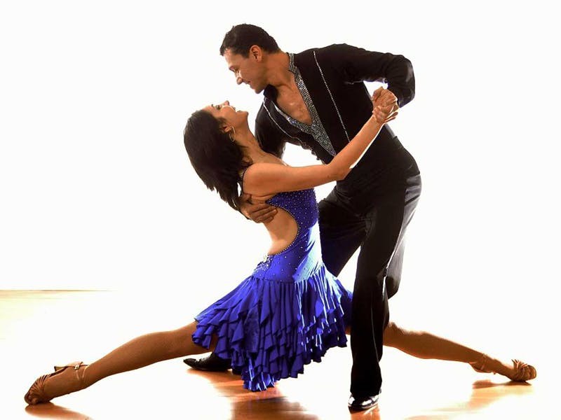 Check Out These 5 Best Salsa Classes LBB Kolkata