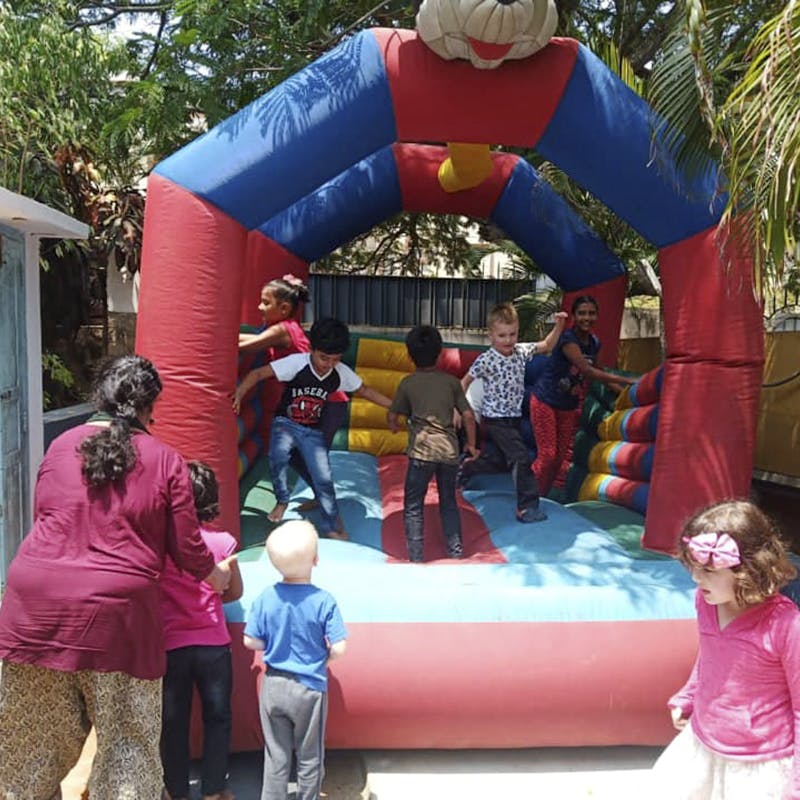 Inflatable,bounce house,Games,Outdoor play equipment,Fun,Recreation,Leisure,Play