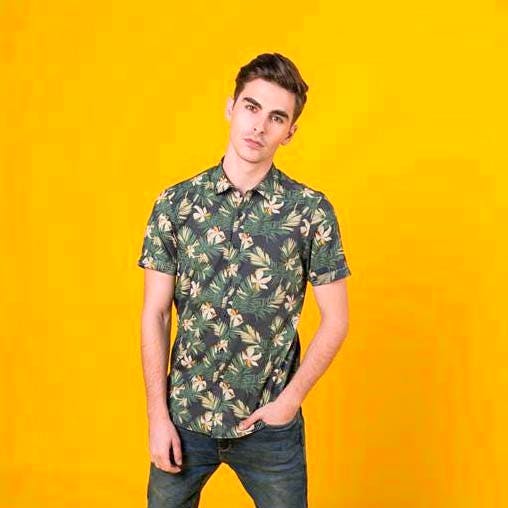 Clothing,T-shirt,Yellow,Sleeve,Military camouflage,Polo shirt,Collar,Pattern,Cool,Camouflage