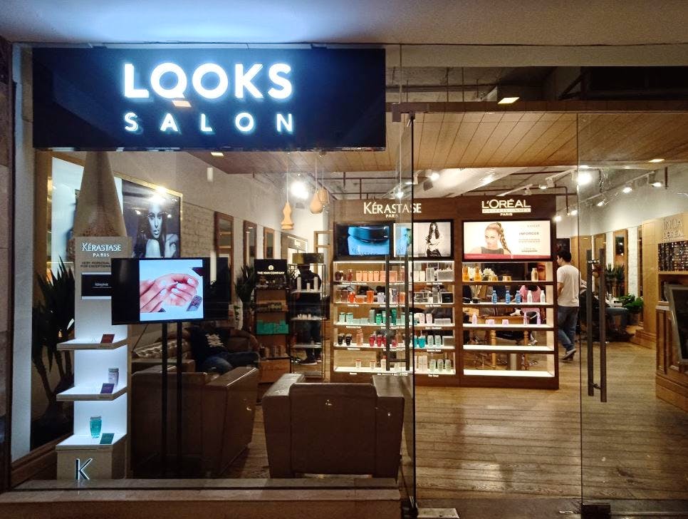 Building,Bookselling,Retail,Outlet store,Beauty,Footwear,Interior design,Night,Book,Shoe