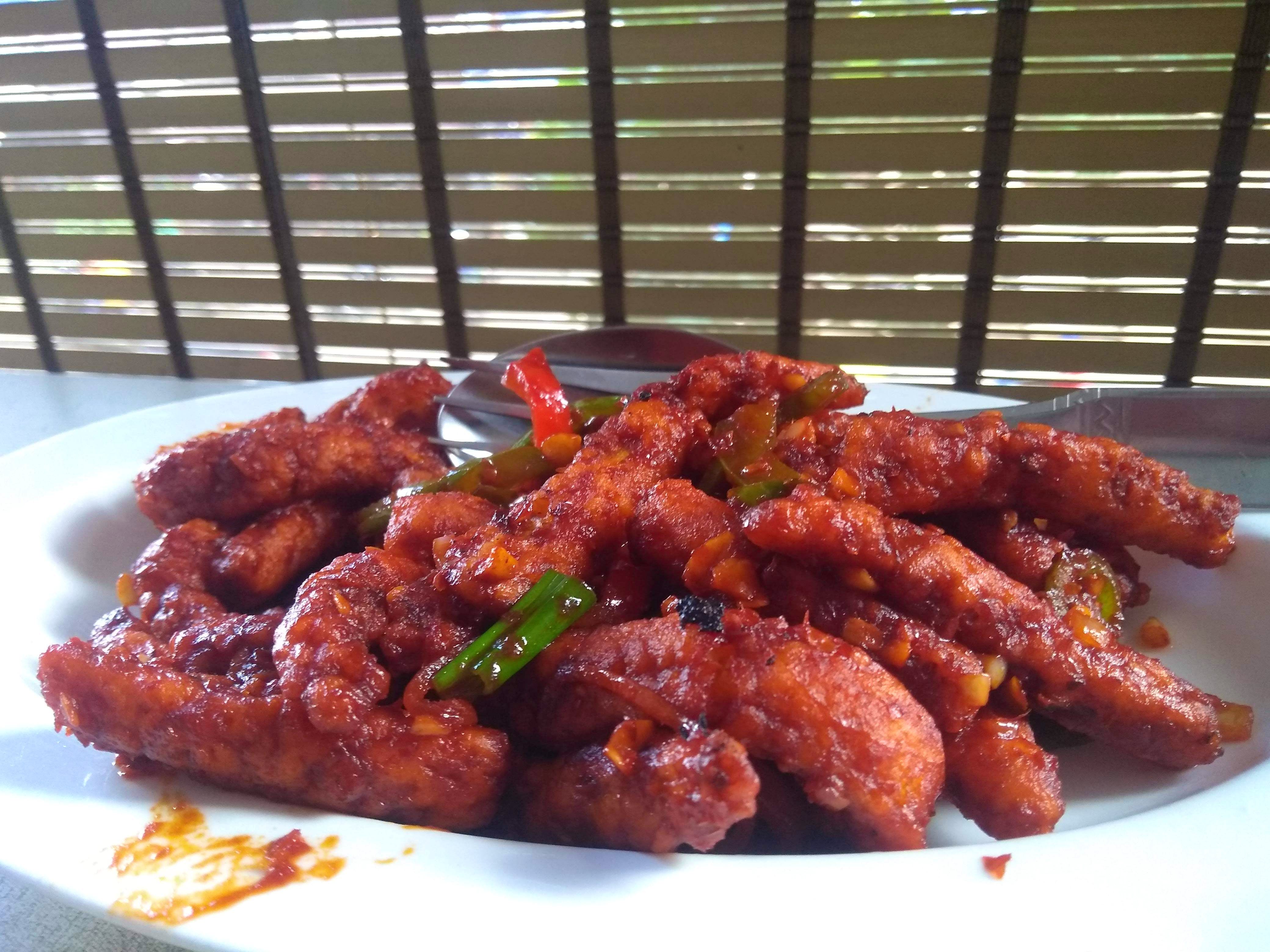 Dish,Food,Cuisine,Ingredient,General tso's chicken,Meat,Sweet and sour chicken,Fried food,Produce,Sweet and sour